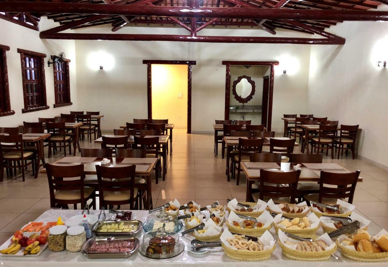Hotel E Restaurante Sabor De Minas Salinas  Exteriör bild